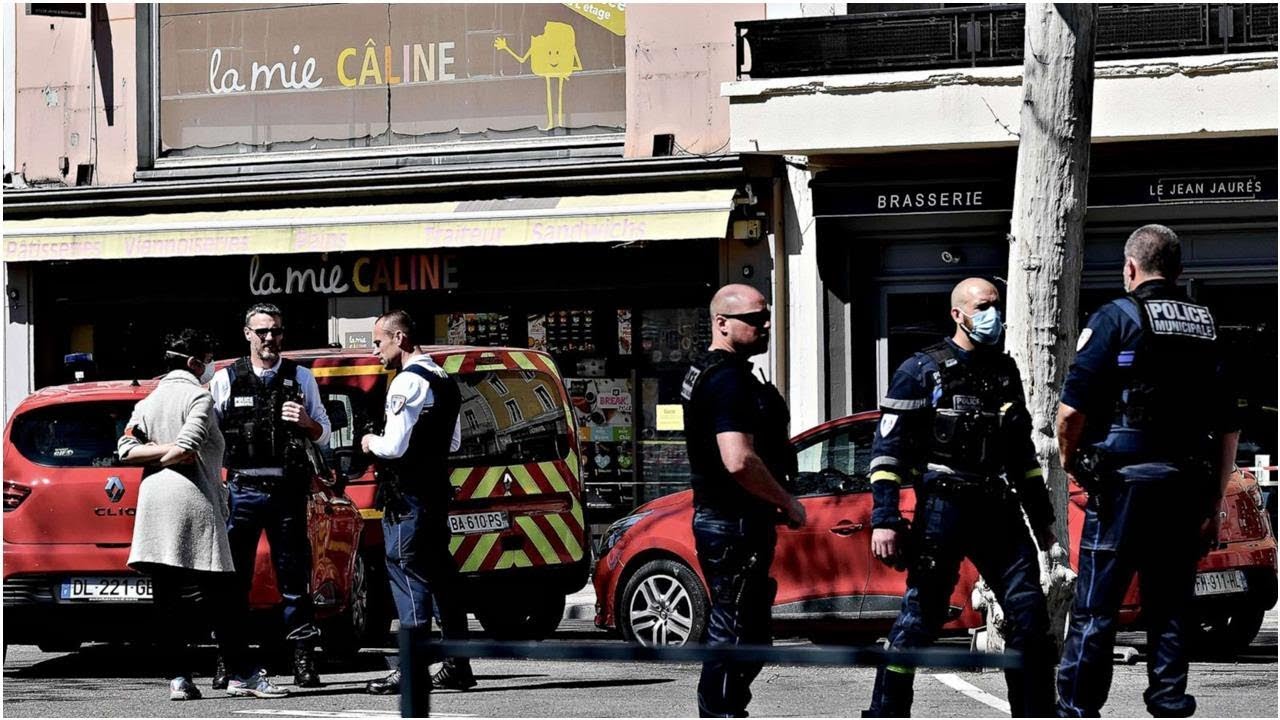 Atak muzułmańskiego nożownika we Francji. Fot. YT