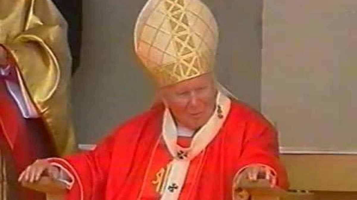 Jan Paweł II w Bydgoszczy w 1999 r. Fot. YouTube
