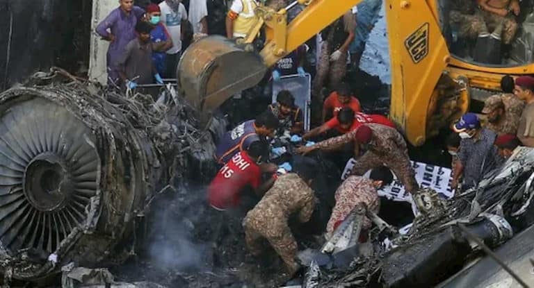 Katastrofa Airbuda w Lahore. Fot. YouTube
