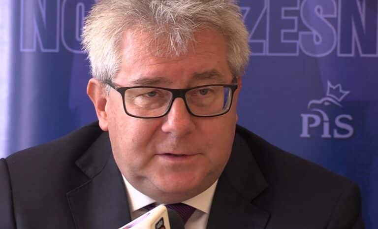 Prokuratura bada sprawę europosła PiS Ryszarda Czarneckiego. Miał wyłudzić pieniądze z PE