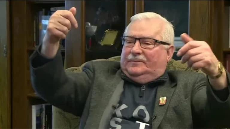 Lech Wałęsa ekspertem piłkarskim! „Piwa za dużo piją”