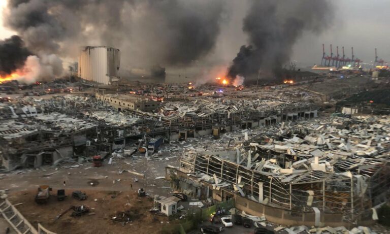 Skutki wybuchu w Bejrucie. Fot. domena publiczna