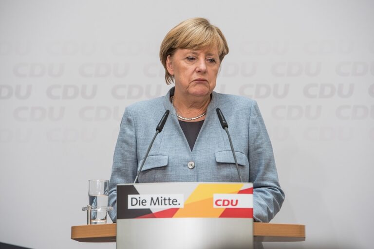 Angela Merkel żąda wprowadzenia godziny policyjnej