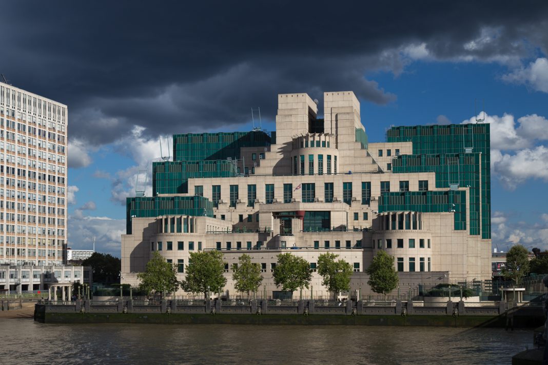 Siedziba Secret Intelligence Service w Londynie. Fot. domena publiczna