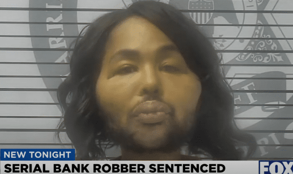 Transpłciowy bandyta z długim wyrokiem za napad na bank. Wszystko nagrały kamery