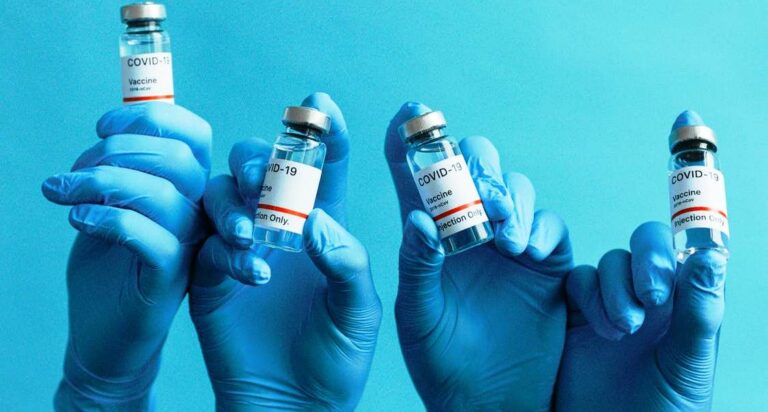 Polacy zaszczepieni zatrutymi szczepionkami