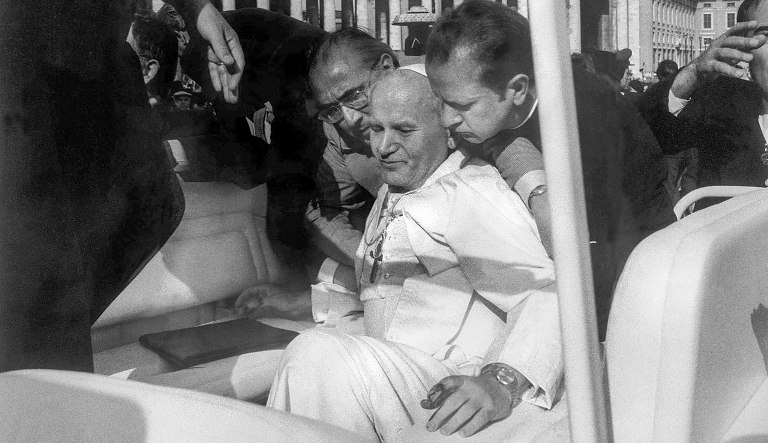 Kto chciał zabić Jana Pawła II?