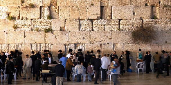 Co trzeci Żyd chce wyjechać z Izraela? Czy Niebiańska Jerozolima to fejk i teoria spiskowa?